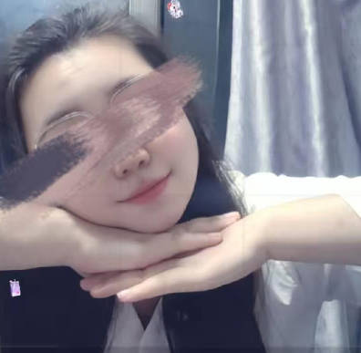 海角社区.危险期无套射在保守小姐姐的花心