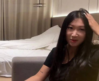 杏吧.今天约了一个胸型特别漂亮的妹子-史莱姆