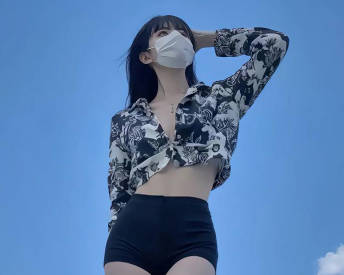 海角社区.领导叫我出去应酬喝得烂醉回来看到姐姐在睡觉忍不住跟她强行发生关系