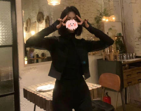 海角社区.去找大姨子玩干炒烈火激情合体从卧室操到客厅干到母狗疯狂叫爸爸