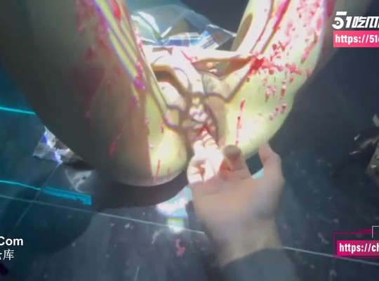 KTV真实调教JK母狗滚烫蜡油滴满美腿嫩穴鞭痕累累被操得喷水求饶